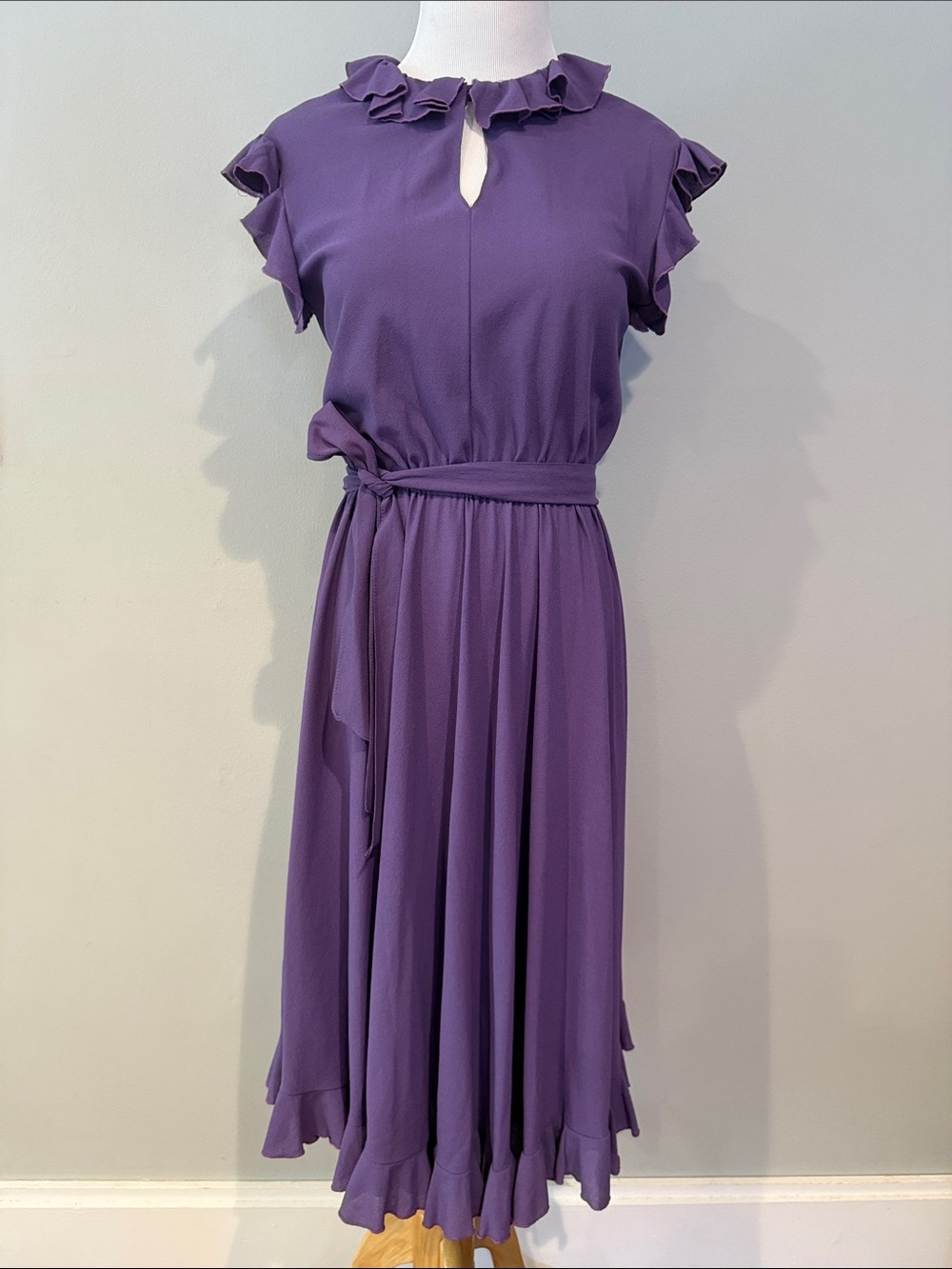 Vintage Ruffled Neck Midi Dress in Purple with Tie Waist